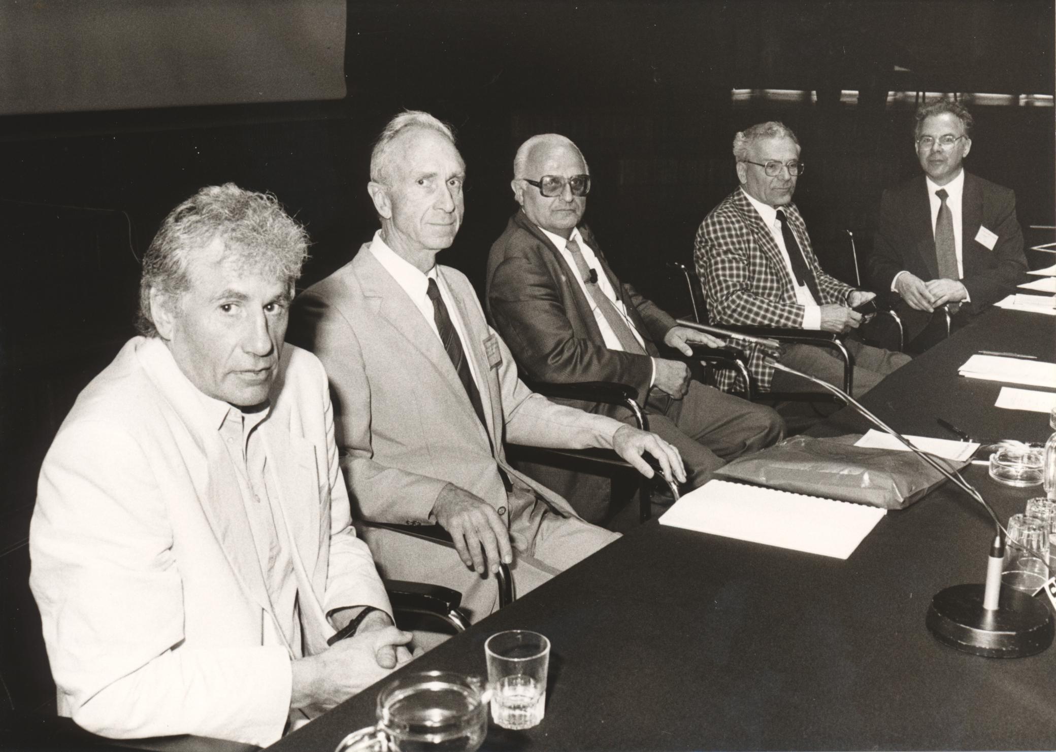 XII. Imago Mundi-Kongress 1989, Innsbruck, von links Prof. Tholey, Prof. Schneider, Prof. Kubicki, Prof. Kugler, Prof. Resch